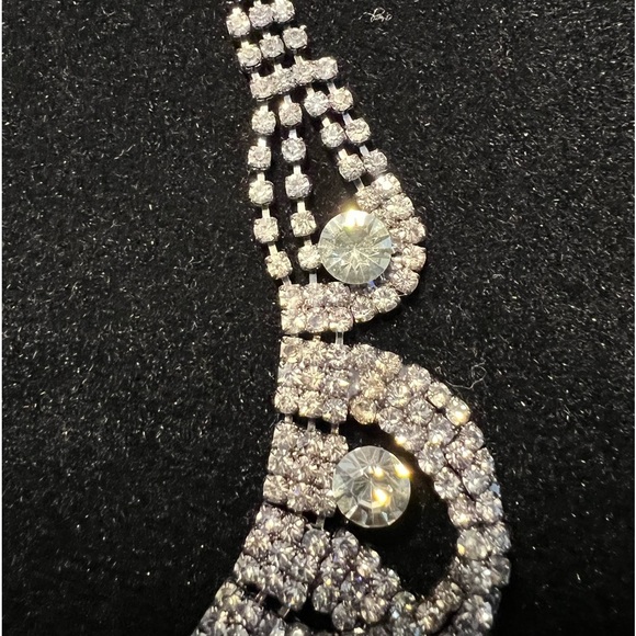 Necklace Looped Rhinestone Statement - Picture 2 of 9